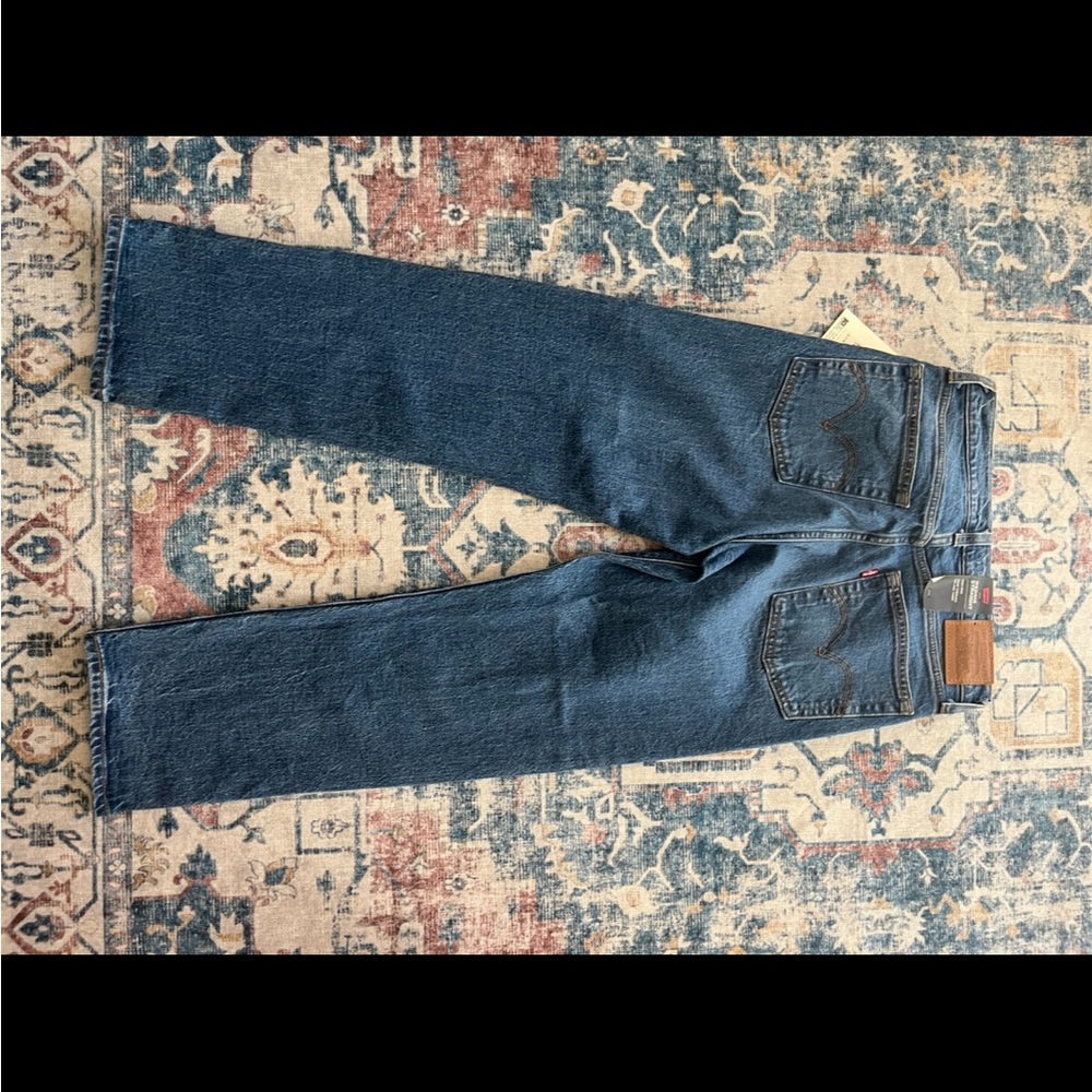 NWT Levi’s Wedgie Straight Premium Denim Jeans - Picture 4 of 9